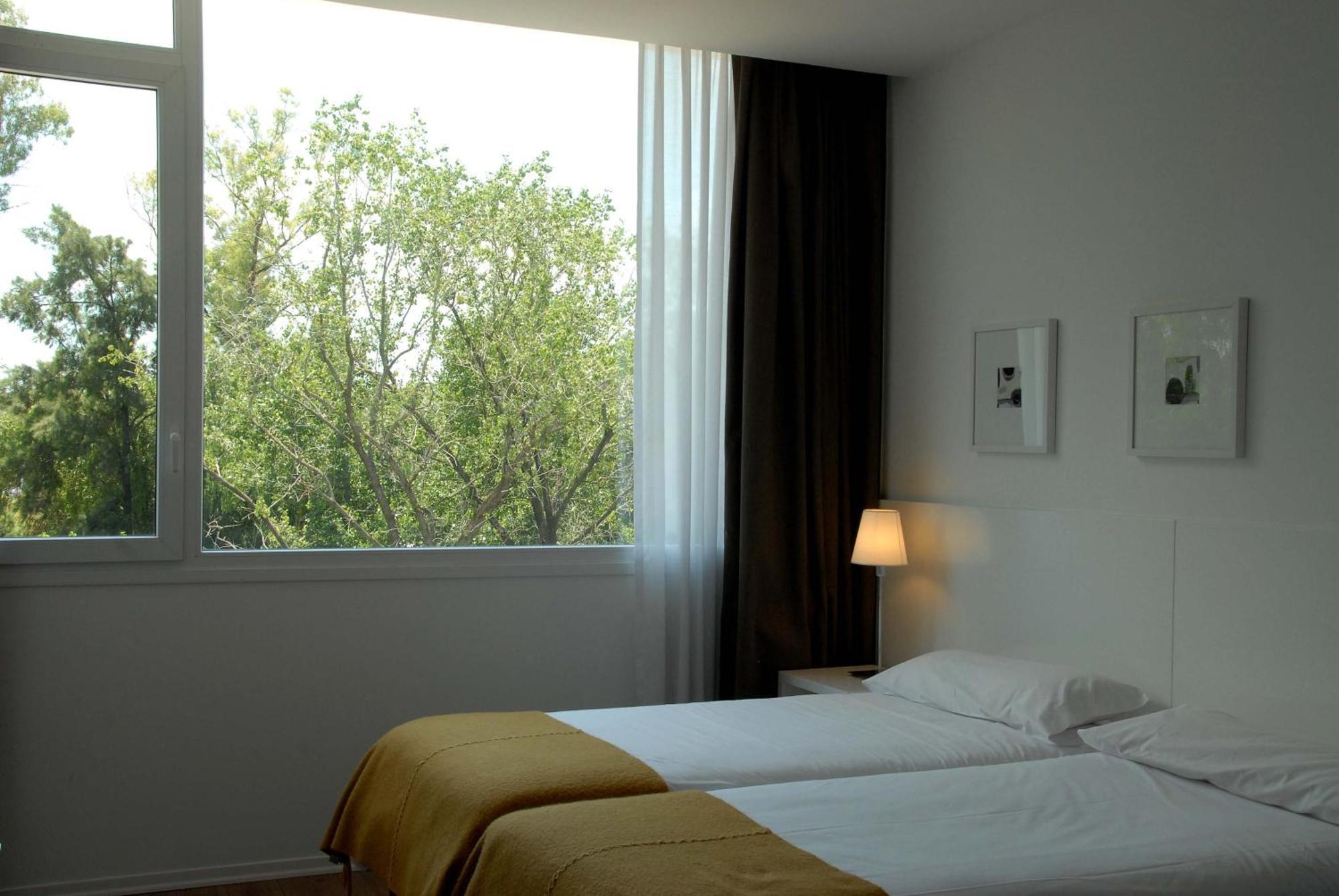 Pilar Apartahotel 4*